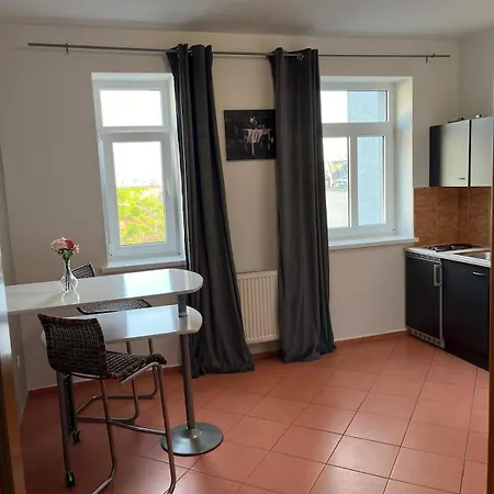 Apartment Plaza De Luxe Bratislava